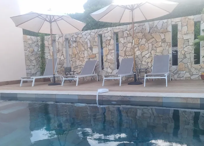 Villa Manoa